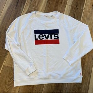 NWOT Levi’s crew neck sweatshirt